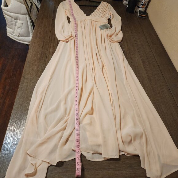 Love By Design Iris Plunge Neck Long Sleeve Maxi Dress NWT Blush Small - Picture 2 of 12